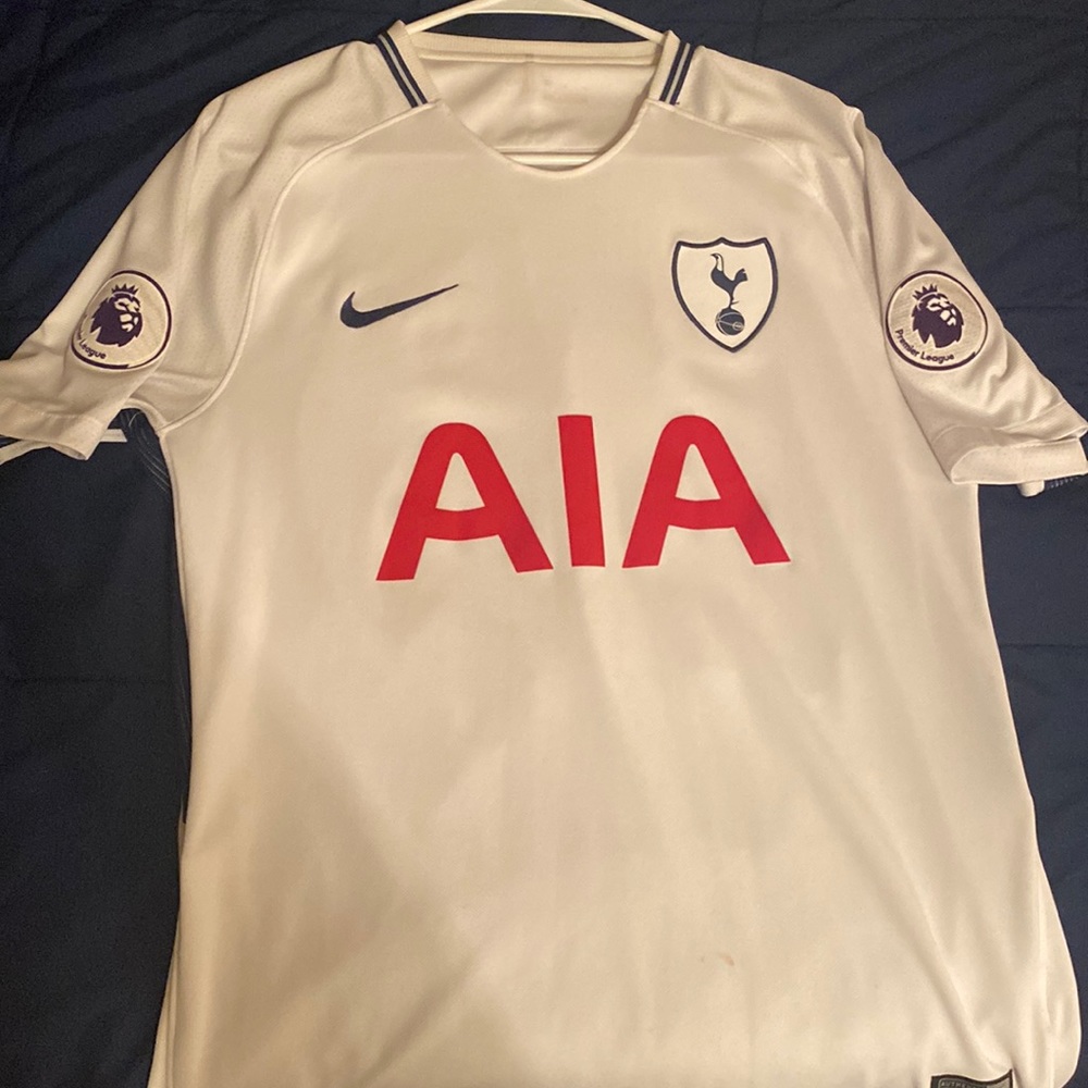Tottenham jersey winks